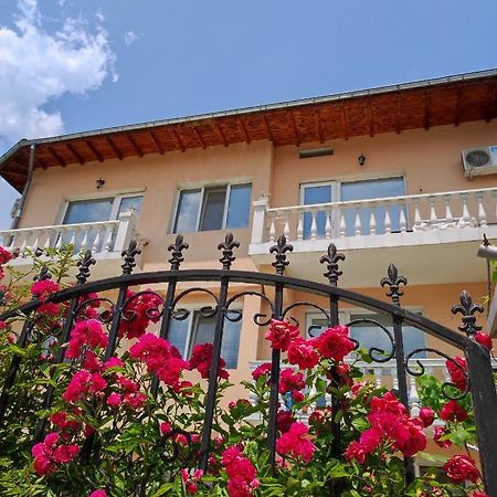 Family Hotel Velevi Welingrad Zewnętrze zdjęcie