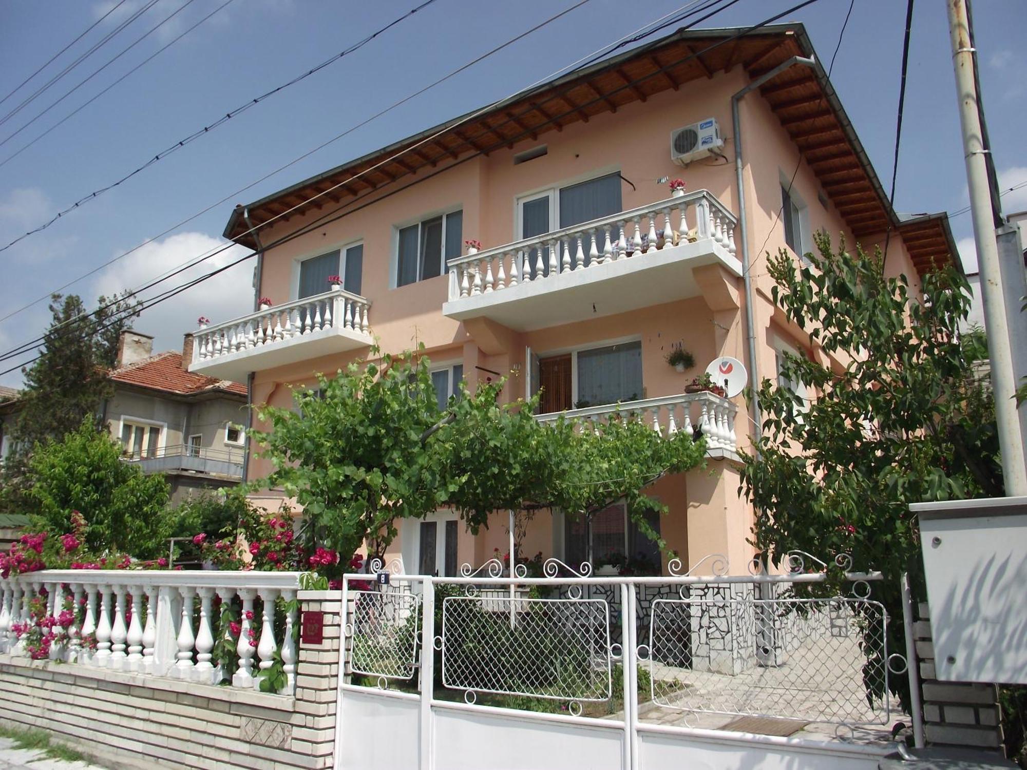 Family Hotel Velevi Welingrad Zewnętrze zdjęcie